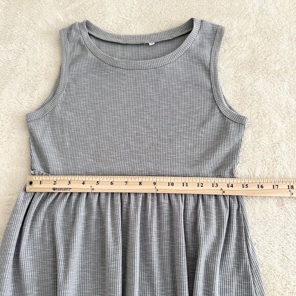 Women's Dress Gray Size M Sleeveless Ribbed Knee-Length - Picture 8 of 9